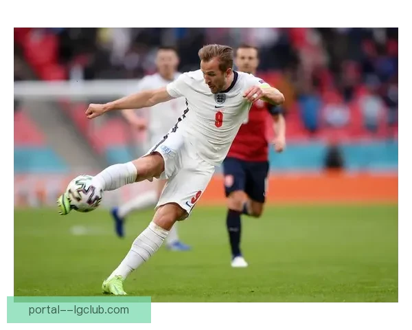 凯恩打破欧冠单赛季进球纪录 成拜仁历史新高